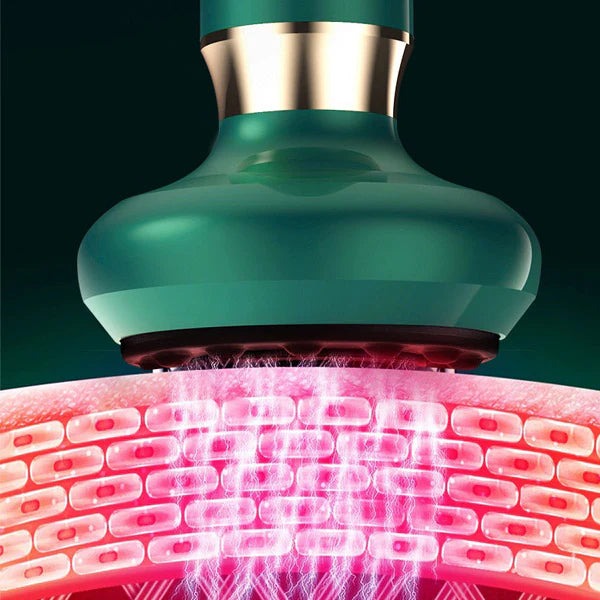 <p><em><strong>Potiče kolagen i učvršćuje kožu</strong></em></p>